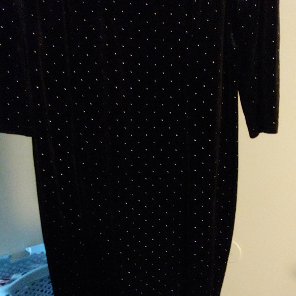 Dress - Picture 3 of 3
